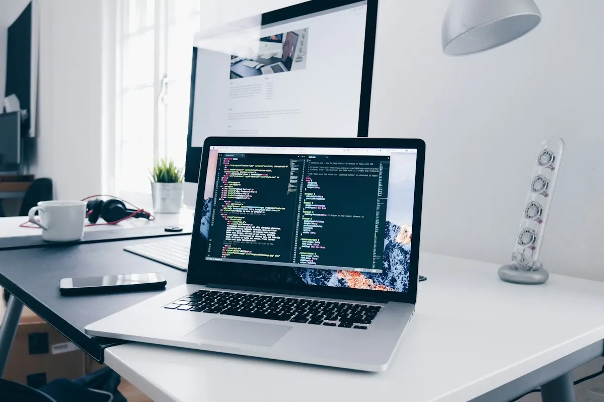 Stanowisko pracy przy projektowaniu strony internetowej